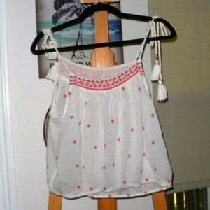 Free People white w/ red embroidery crop top SZ L